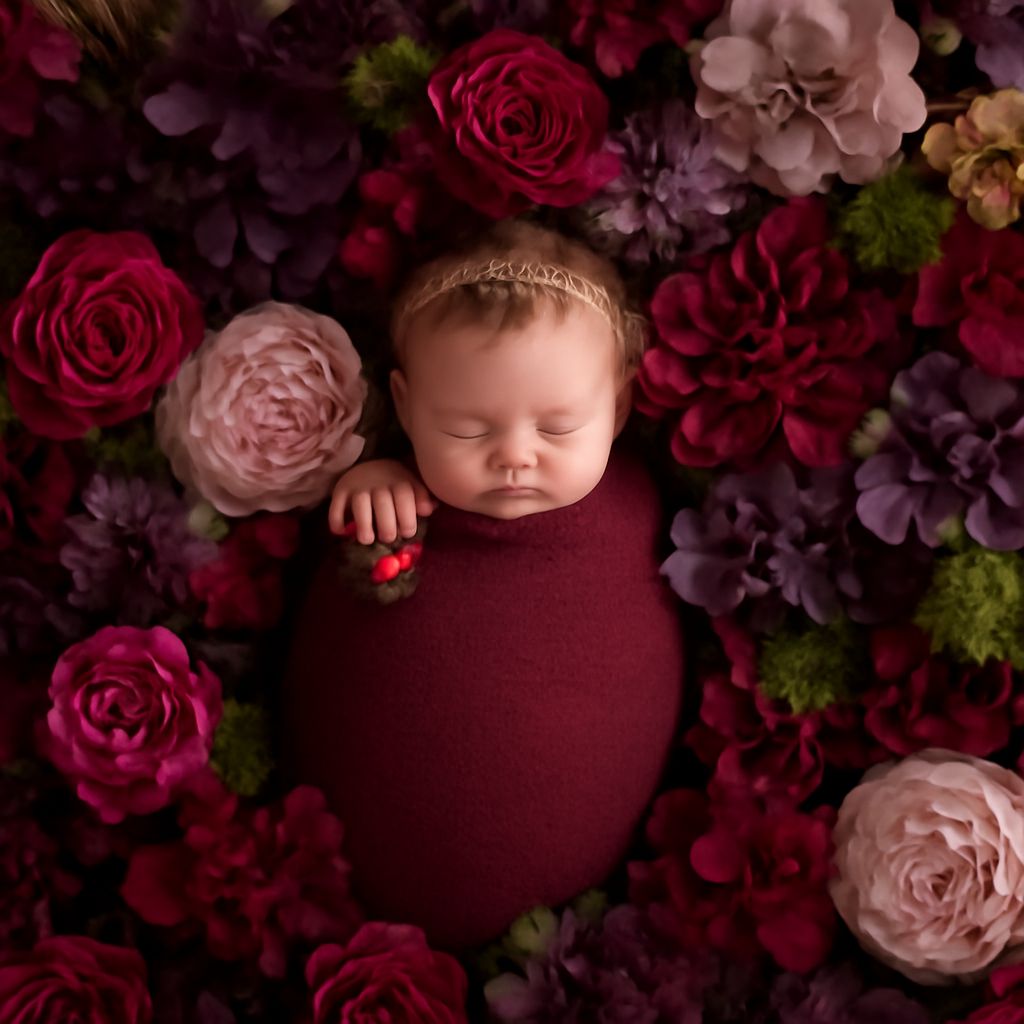 Newborn Hospital Pictures: Capturing First Moments